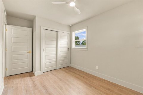 Villa ou maison à louer à Saint Petersburg, Floride: 3 chambres, 122.63 m2 № 2376743 - photo 24