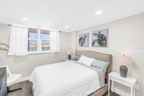 Copropriété à vendre à Madeira Beach, Floride: 3 chambres, 160.26 m2 № 2408086 - photo 16