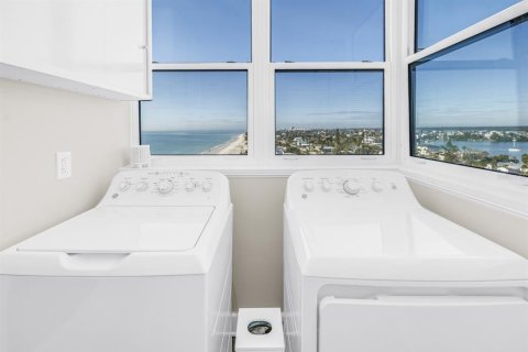 Copropriété à vendre à Madeira Beach, Floride: 3 chambres, 160.26 m2 № 2408086 - photo 15