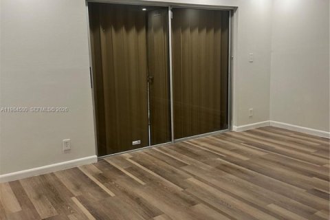 Copropriété à vendre à Oakland Park, Floride: 2 chambres, 99.41 m2 № 2153998 - photo 9