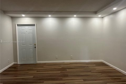 Copropriété à vendre à Oakland Park, Floride: 2 chambres, 99.41 m2 № 2153998 - photo 8