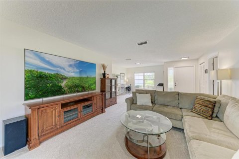 Villa ou maison à vendre à Sarasota, Floride: 3 chambres, 133.5 m2 № 2226465 - photo 3