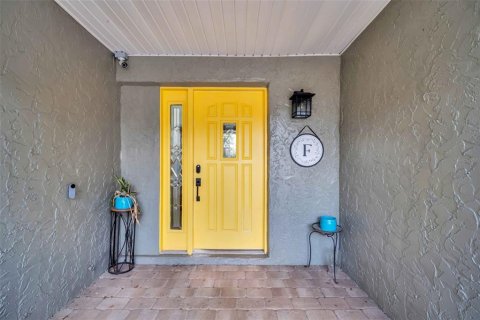Casa en venta en Palm Harbor, Florida, 3 dormitorios, 187.48 m2 № 2386206 - foto 2