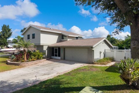 Casa en venta en Palm Harbor, Florida, 3 dormitorios, 187.48 m2 № 2386206 - foto 9