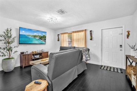 Villa ou maison à vendre à Homestead, Floride: 3 chambres, 120.77 m2 № 2007110 - photo 4