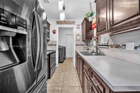 Villa ou maison à vendre à Homestead, Floride: 3 chambres, 120.77 m2 № 2007110 - photo 10