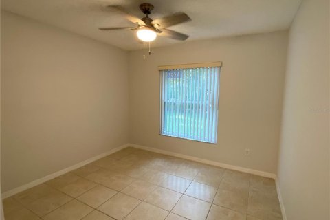 Casa en alquiler en Orlando, Florida, 4 dormitorios, 131.55 m2 № 2231357 - foto 13