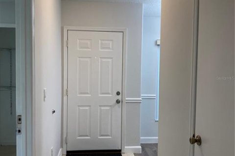 Casa en alquiler en Orlando, Florida, 4 dormitorios, 131.55 m2 № 2231357 - foto 2
