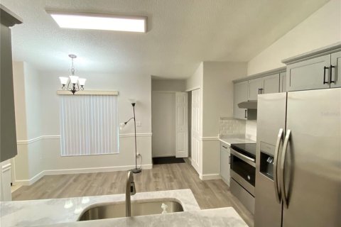 Casa en alquiler en Orlando, Florida, 4 dormitorios, 131.55 m2 № 2231357 - foto 6