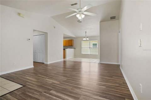 Villa ou maison à vendre à Davenport, Floride: 3 chambres, 147.62 m2 № 2347221 - photo 11
