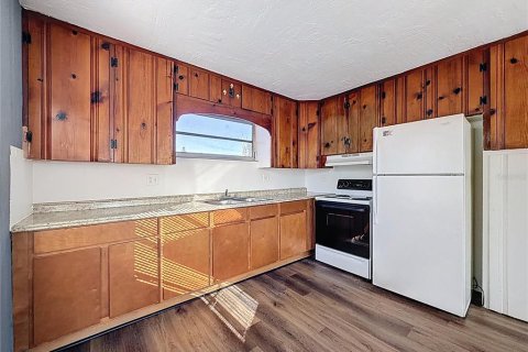 Commercial property in Saint Petersburg, Florida 4 bedrooms, 170.1 sq.m. № 2092998 - photo 26