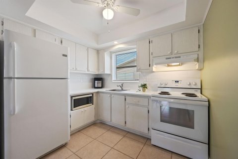 Купить кондоминиум в Уэст-Палм-Бич, Флорида 3 комнаты, 61.5м2, № 2086833 - фото 8