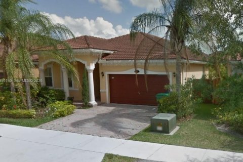 Casa en Miami, Florida 4 dormitorios, 206.52 m2 № 2007108