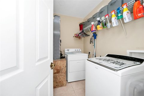 Condo in Orlando, Florida, 3 bedrooms  № 1791180 - photo 20