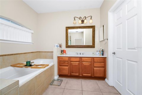 Condo in Orlando, Florida, 3 bedrooms  № 1791180 - photo 27