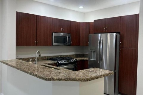 Copropriété à vendre à Sunrise, Floride: 2 chambres, 107.67 m2 № 2247930 - photo 2