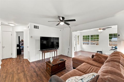 Villa ou maison à vendre à Dade City, Floride: 2 chambres, 103.96 m2 № 2406608 - photo 8