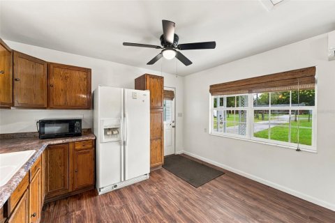 Villa ou maison à vendre à Dade City, Floride: 2 chambres, 103.96 m2 № 2406608 - photo 5
