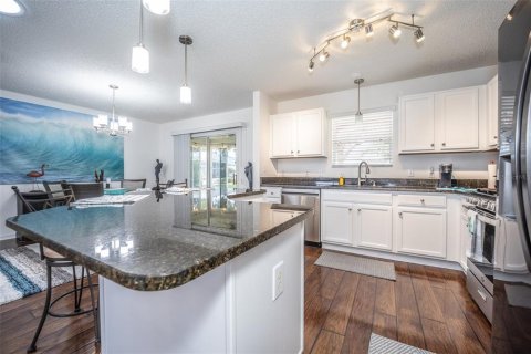 Casa en alquiler en The Villages, Florida, 3 dormitorios, 129.32 m2 № 1725097 - foto 6