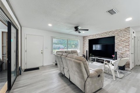 Villa ou maison à vendre à Ocala, Floride: 2 chambres, 103.68 m2 № 1873932 - photo 5