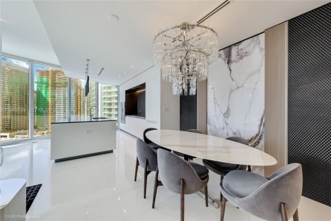 Copropriété à louer à Miami, Floride: 2 chambres, 199.55 m2 № 2006731 - photo 7
