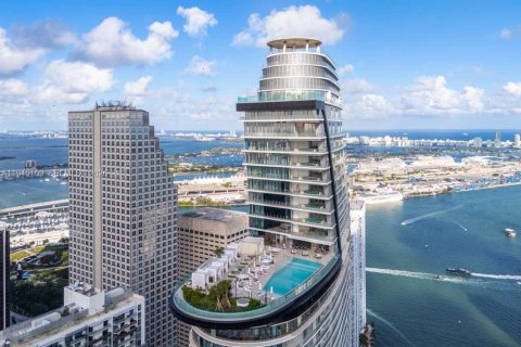 Condo in Miami, Florida, 2 bedrooms  № 2006731