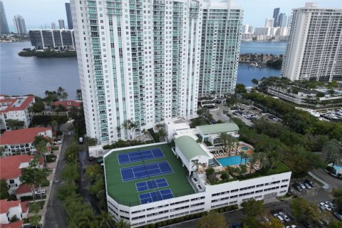 Condo in Aventura, Florida, 3 bedrooms  № 1921554 - photo 28