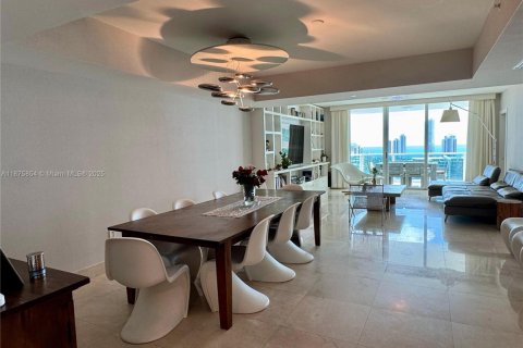 Condo in Aventura, Florida, 3 bedrooms  № 1921554 - photo 27