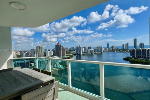 Condo in Aventura, Florida, 3 bedrooms  № 1921554 - photo 22
