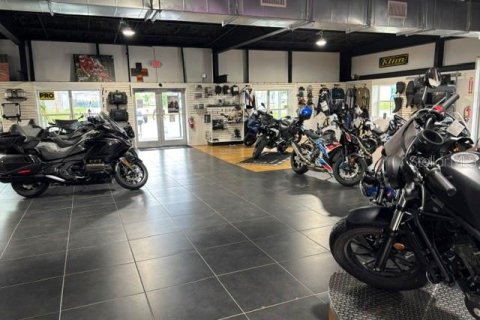 Immobilier commercial à vendre à Sarasota, Floride: 2607.02 m2 № 2403006 - photo 24