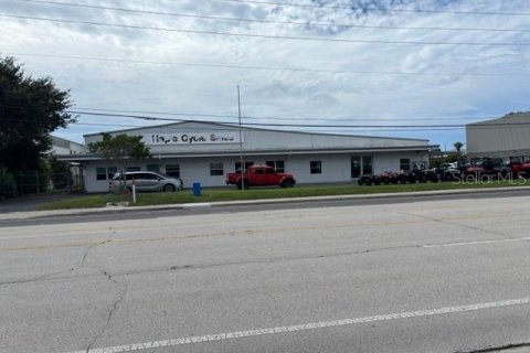 Immobilier commercial à vendre à Sarasota, Floride: 2607.02 m2 № 2403006 - photo 2