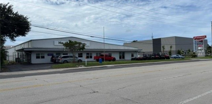 Immobilier commercial à Sarasota, Floride 2607.02 m2 № 2403006