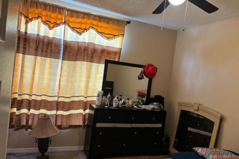 House in Kissimmee, Florida 4 bedrooms, 214.42 sq.m. № 1840186 - photo 15