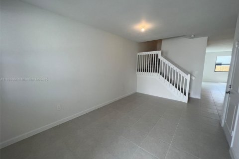 Townhouse in Homestead, Florida 3 bedrooms, 169.73 sq.m. № 1818692 - photo 10