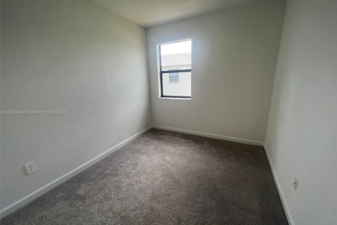 Townhouse in Homestead, Florida 3 bedrooms, 169.73 sq.m. № 1818692 - photo 14