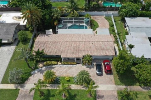 Casa en venta en Hollywood, Florida, 4 dormitorios, 205.78 m2 № 1997975 - foto 3