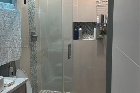 Casa en venta en Hollywood, Florida, 4 dormitorios, 205.78 m2 № 1997975 - foto 12