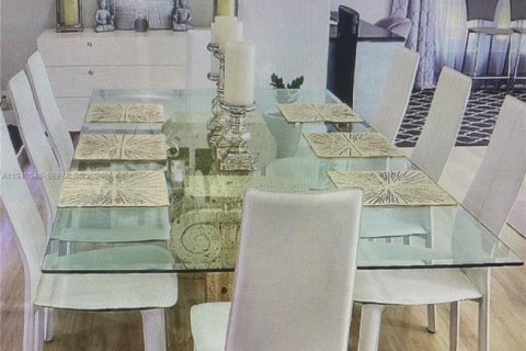 Casa en venta en Hollywood, Florida, 4 dormitorios, 205.78 m2 № 1997975 - foto 28