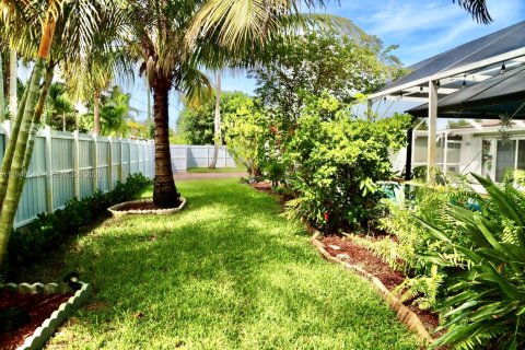 Casa en venta en Hollywood, Florida, 4 dormitorios, 205.78 m2 № 1997975 - foto 5