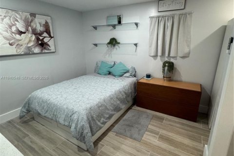 Casa en venta en Hollywood, Florida, 4 dormitorios, 205.78 m2 № 1997975 - foto 10