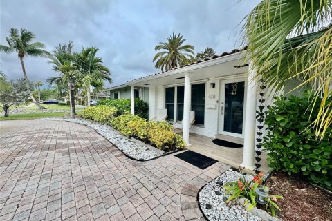Casa en venta en Hollywood, Florida, 4 dormitorios, 205.78 m2 № 1997975 - foto 9
