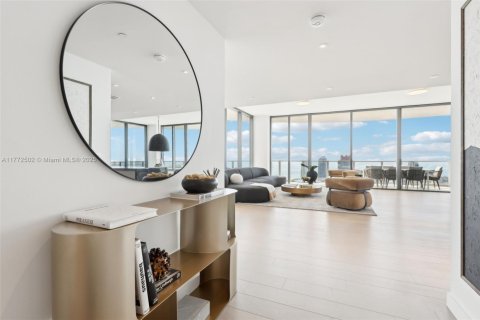 Condo in Miami Beach, Florida, 4 bedrooms  № 1704684 - photo 4