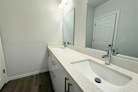 House in Poinciana, Florida 3 bedrooms, 154.4 sq.m. № 1531157 - photo 17