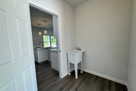 House in Poinciana, Florida 3 bedrooms, 154.4 sq.m. № 1531157 - photo 25