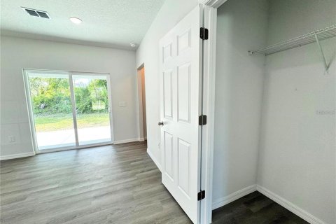 House in Poinciana, Florida 3 bedrooms, 154.4 sq.m. № 1531157 - photo 9