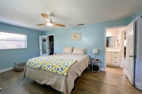 Villa ou maison à vendre à Clearwater, Floride: 3 chambres, 126.81 m2 № 2141013 - photo 12