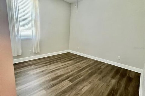 Villa ou maison à louer à Wesley Chapel, Floride: 4 chambres, 213.58 m2 № 2102415 - photo 28