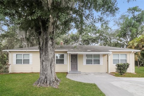 Villa ou maison à louer à Sanford, Floride: 3 chambres, 132.29 m2 № 1815062 - photo 1