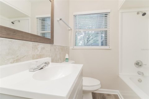 Villa ou maison à louer à Sanford, Floride: 3 chambres, 132.29 m2 № 1815062 - photo 10