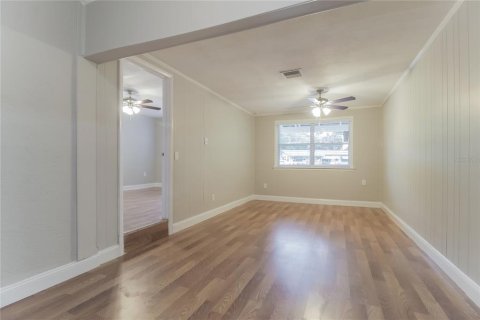 Villa ou maison à louer à Sanford, Floride: 3 chambres, 132.29 m2 № 1815062 - photo 8